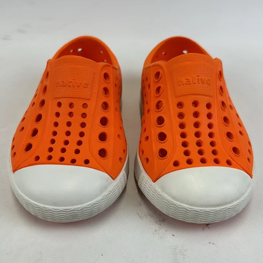 NATIVE Jefferson Orange SlipOn Waterproof Shoes Size C4